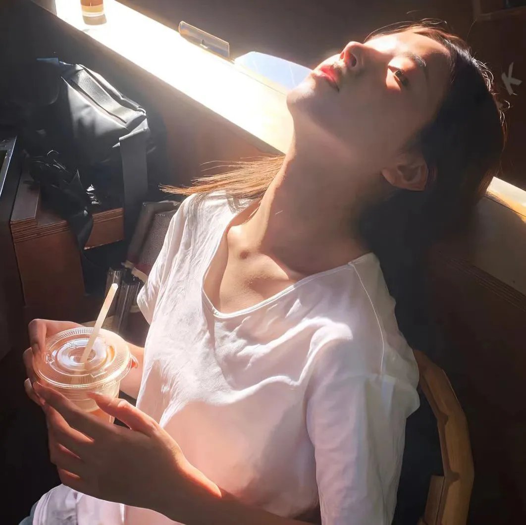 前程似锦的女孩